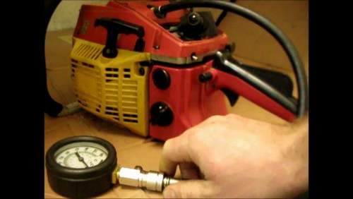What is the compression in a chainsaw?