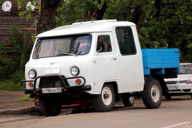 Amazing versions of UAZ “loaf” 6